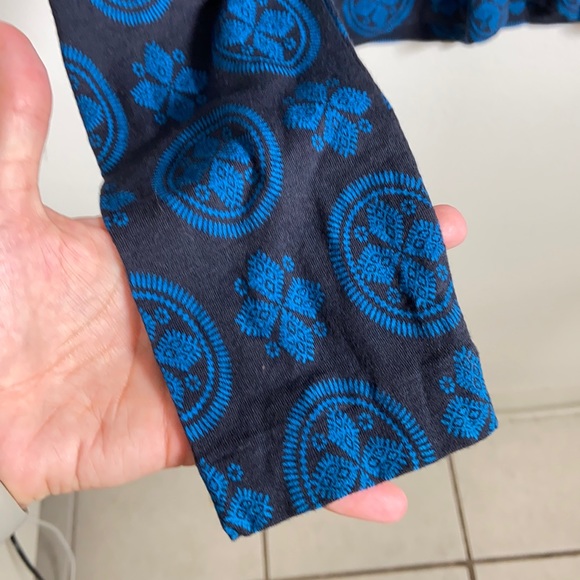 Tory Burch Classic Logo Long Sleeve Tee - Picture 3 of 5